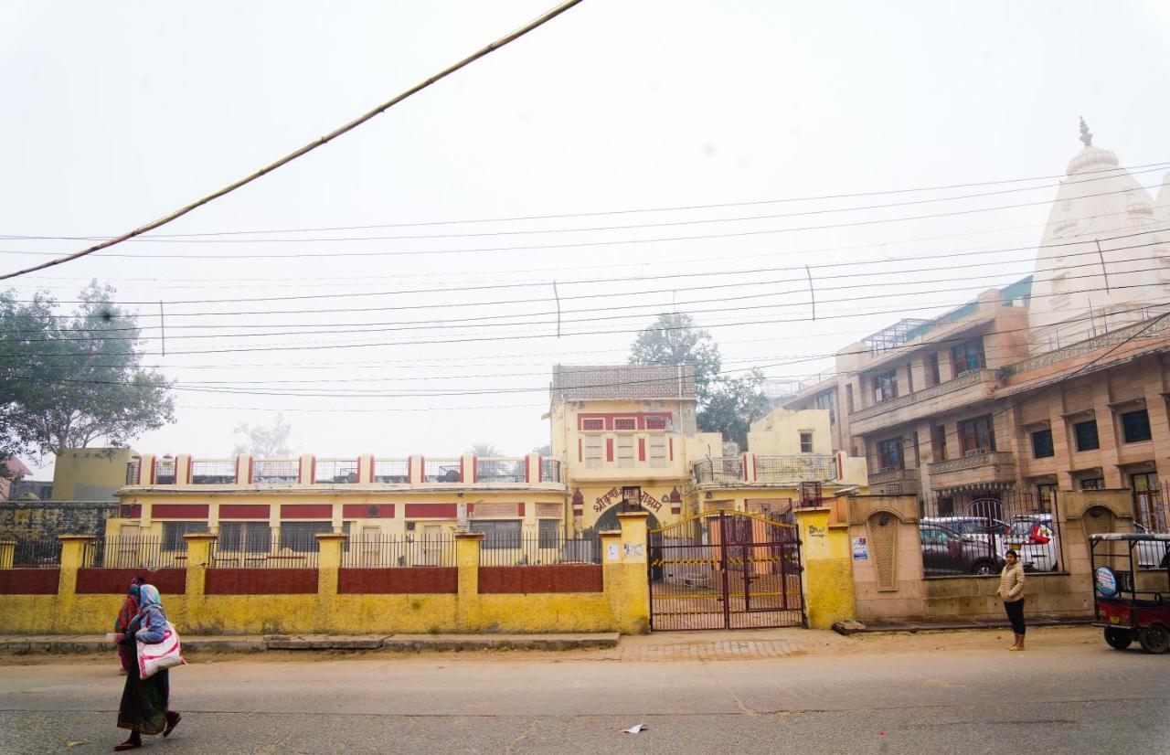 ホテル Shree Krishna Bhakti Ashram Vrindāvan エクステリア 写真