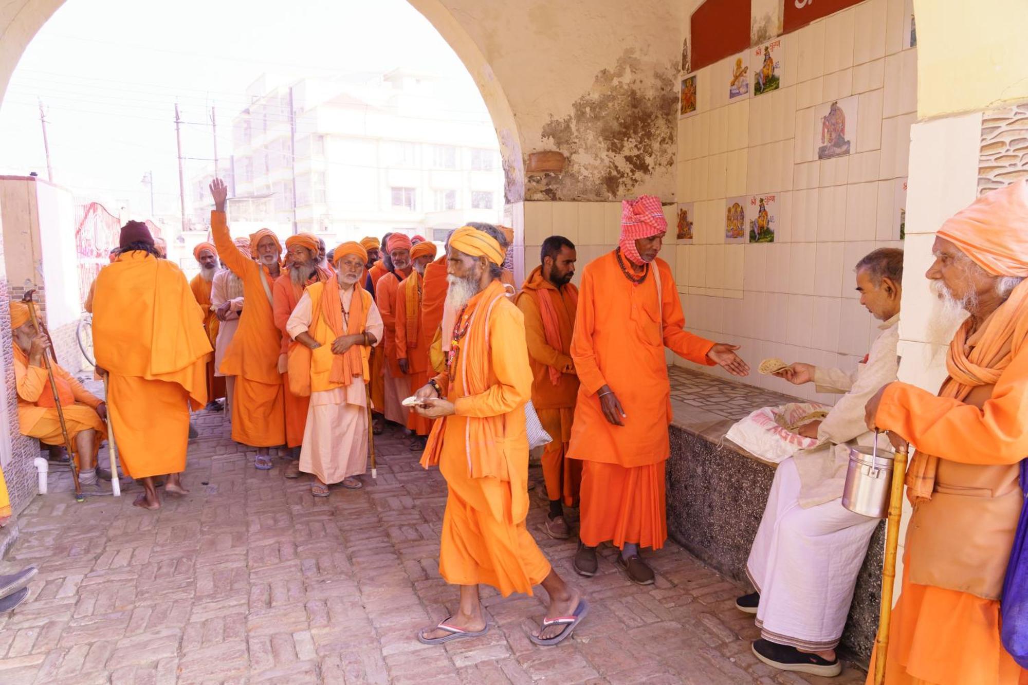 ホテル Shree Krishna Bhakti Ashram Vrindāvan エクステリア 写真